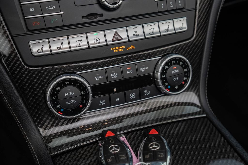 Used 2017 Mercedes-Benz SL 63 AMG image 33