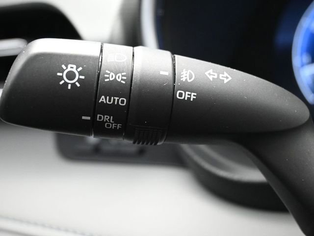 Used 2023 Toyota Highlander Platinum FWD image 26