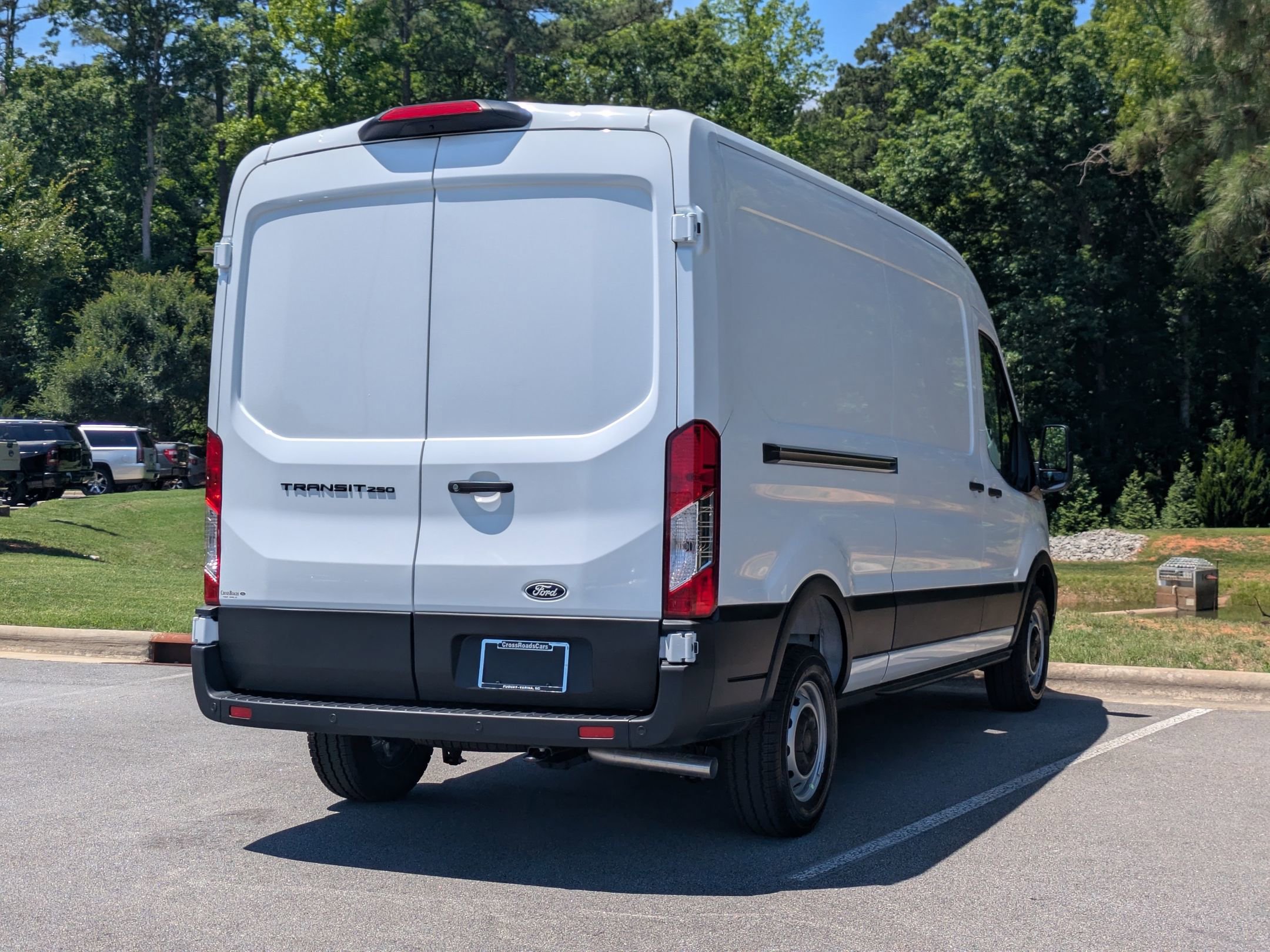 New 2026 Ford Transit 250 148 Medium Roof w/ Load Area Protection Package RWD image 3