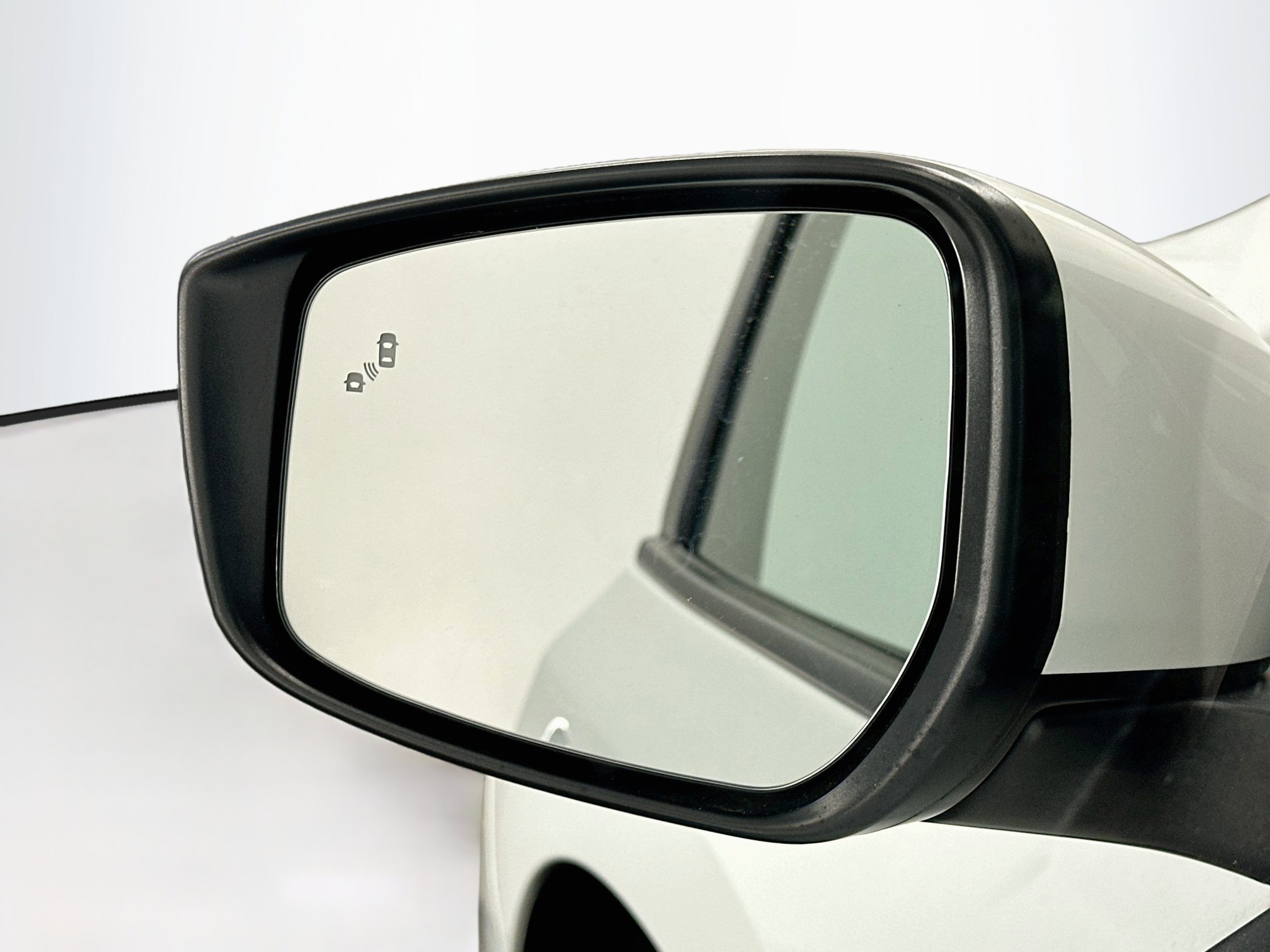 Used 2025 Nissan Leaf S FWD image 16