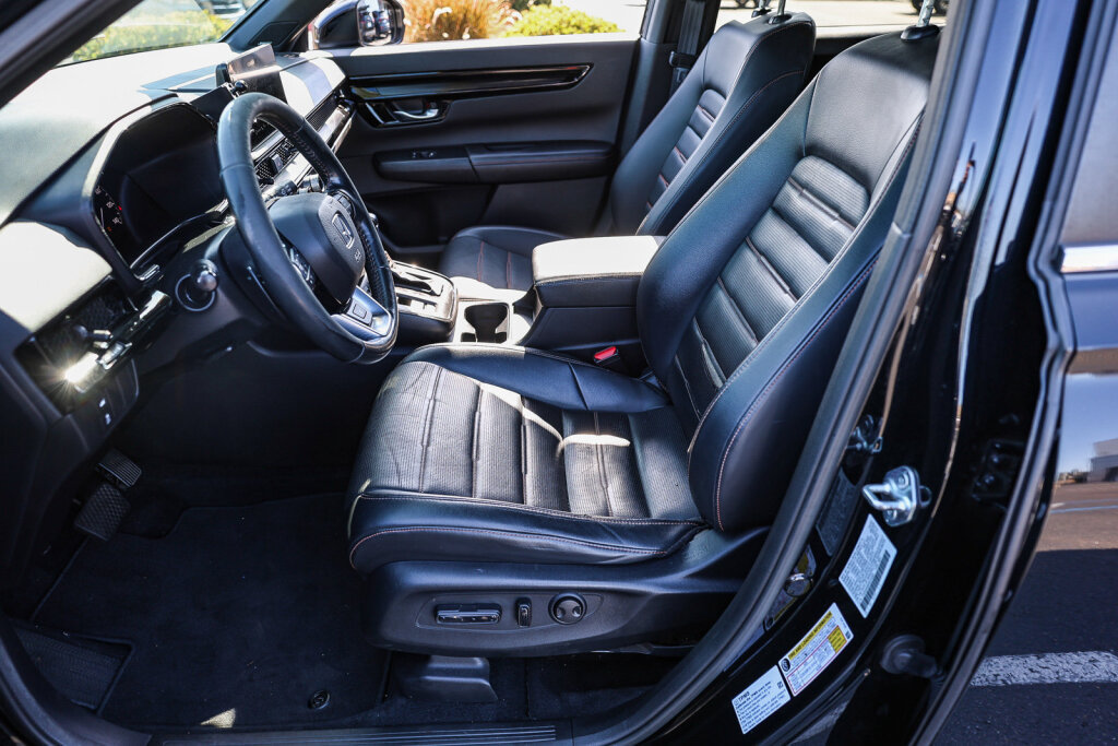 Used 2023 Honda CR-V Sport Touring image 11
