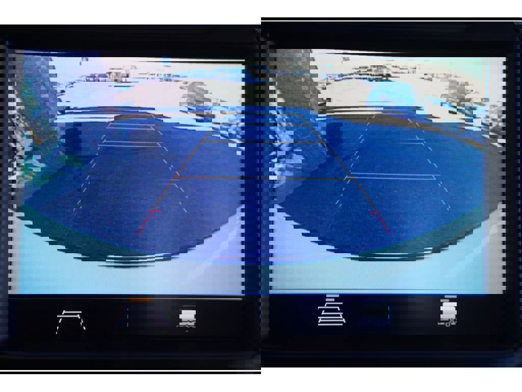 Used 2020 Chevrolet Silverado 1500 LT w/ Remote Start Package image 26