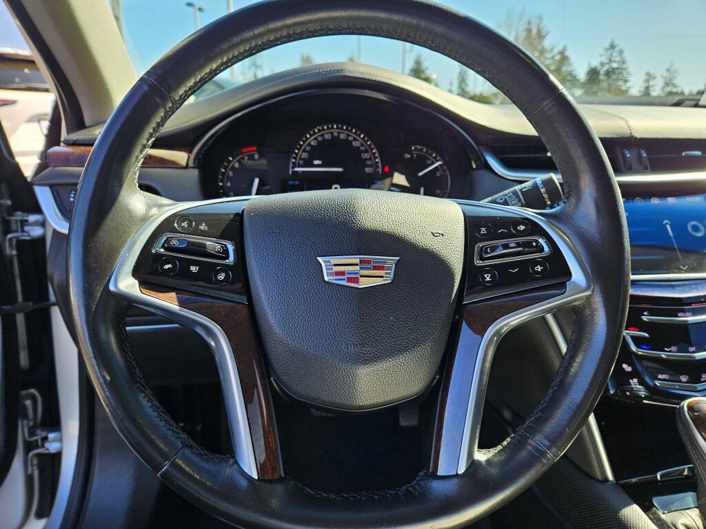 Used 2017 Cadillac XTS Luxury image 27