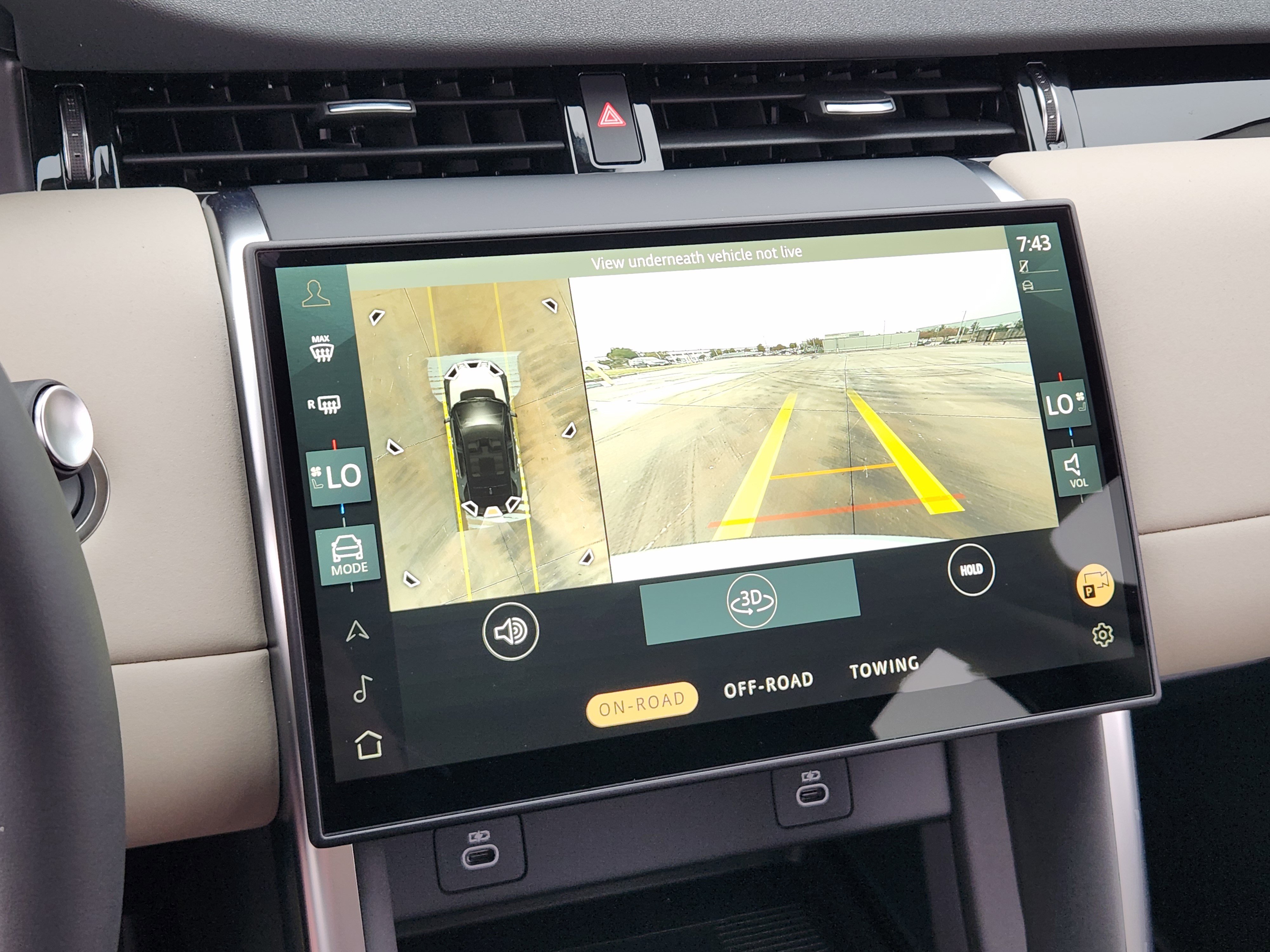 New 2025 Land Rover Discovery Sport S image 18