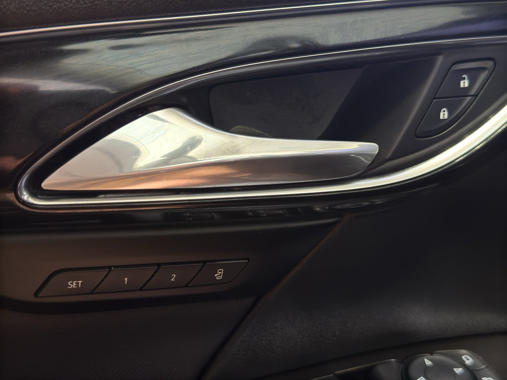 Used 2024 Buick Envision Preferred AWD/4WD image 31