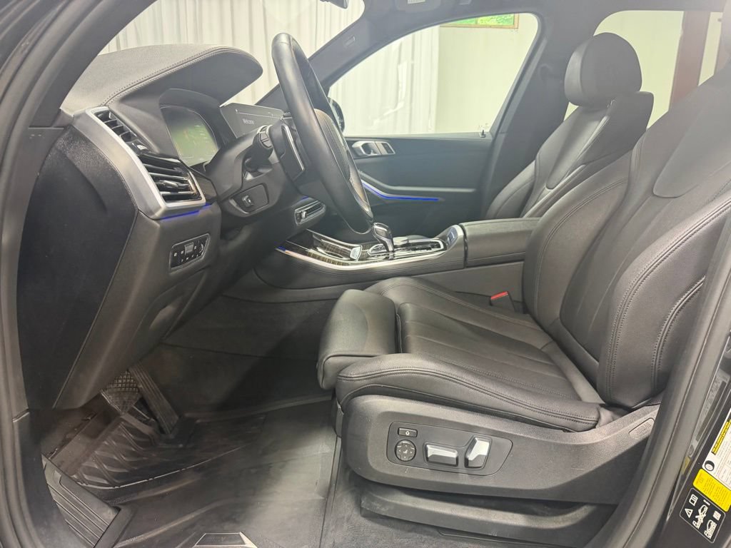 Used 2020 BMW X5 xDrive40i w/ Convenience Package AWD/4WD image 19