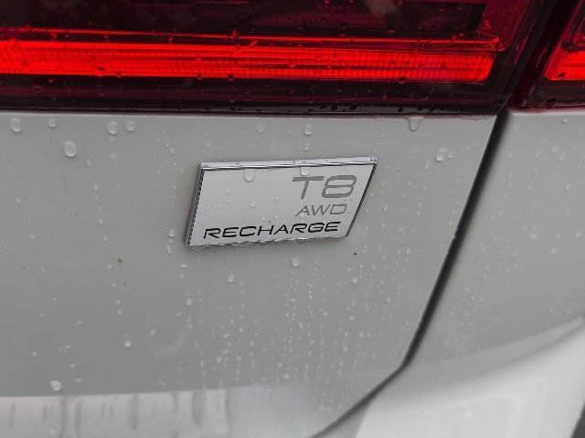 Used 2023 Volvo XC60 T8 Ultimate AWD/4WD image 8