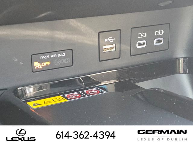 Used 2025 Toyota Camry XSE image 32