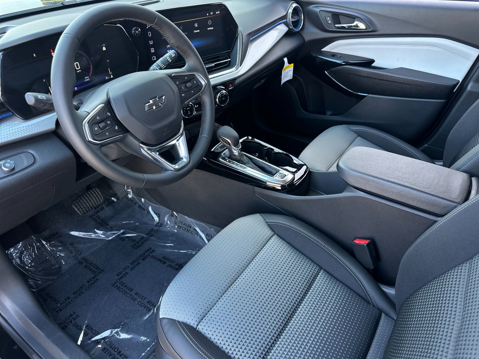 New 2026 Chevrolet Trax LT w/ Driver Confidence Package FWD image 10