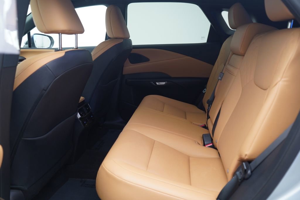Used 2025 Lexus RX 350 FWD w/ Technology Package image 7