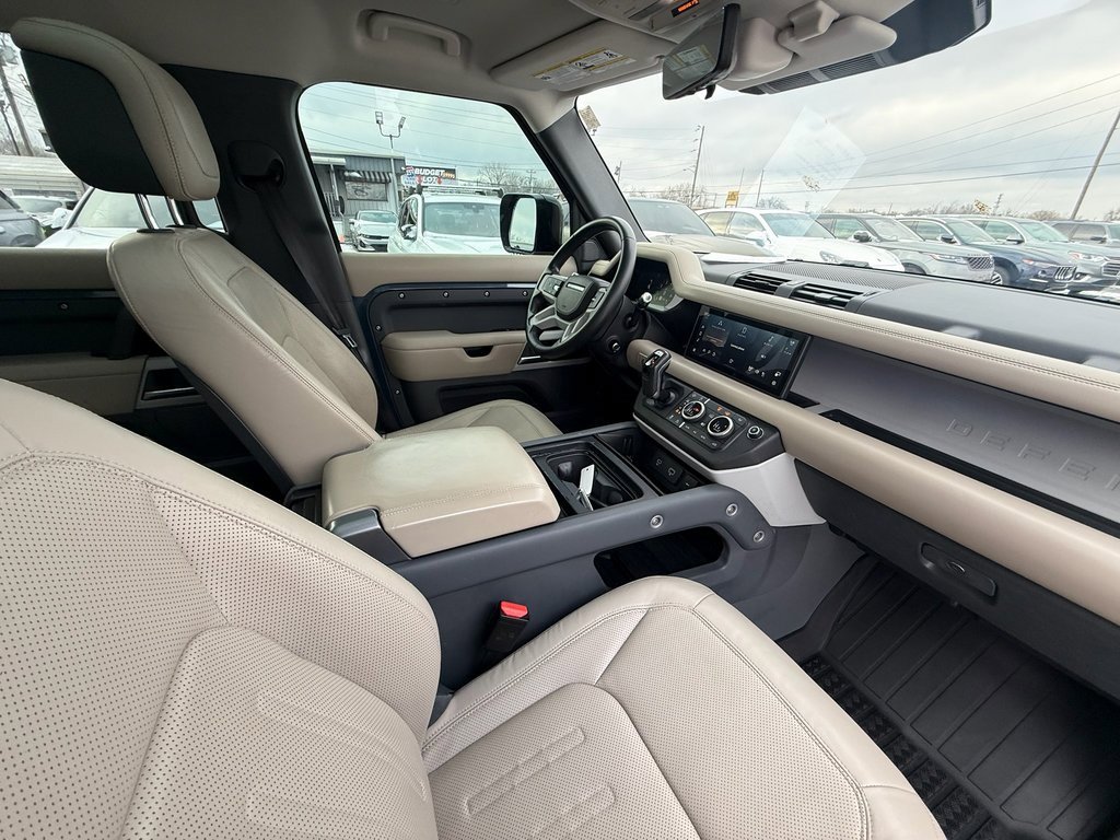 Used 2020 Land Rover Defender 110 HSE image 27