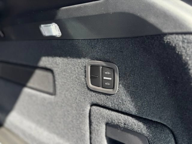 New 2026 Porsche Cayenne AWD/4WD image 37