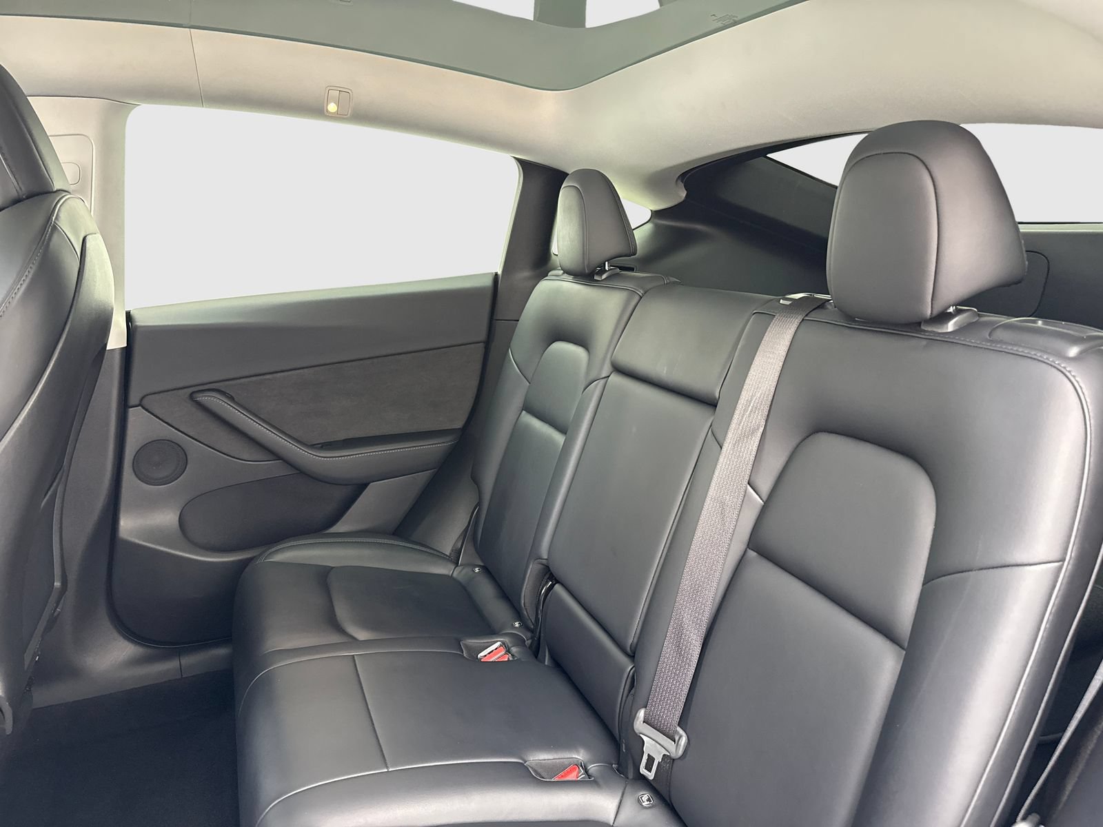 Used 2021 Tesla Model Y Long Range AWD/4WD image 33