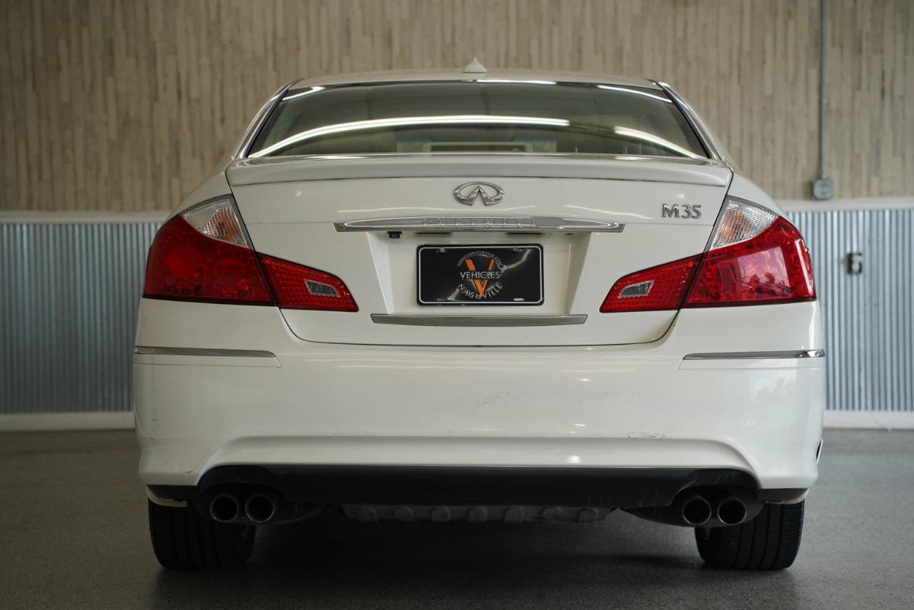 Used 2010 INFINITI M35 w/ Technology Pkg RWD image 9
