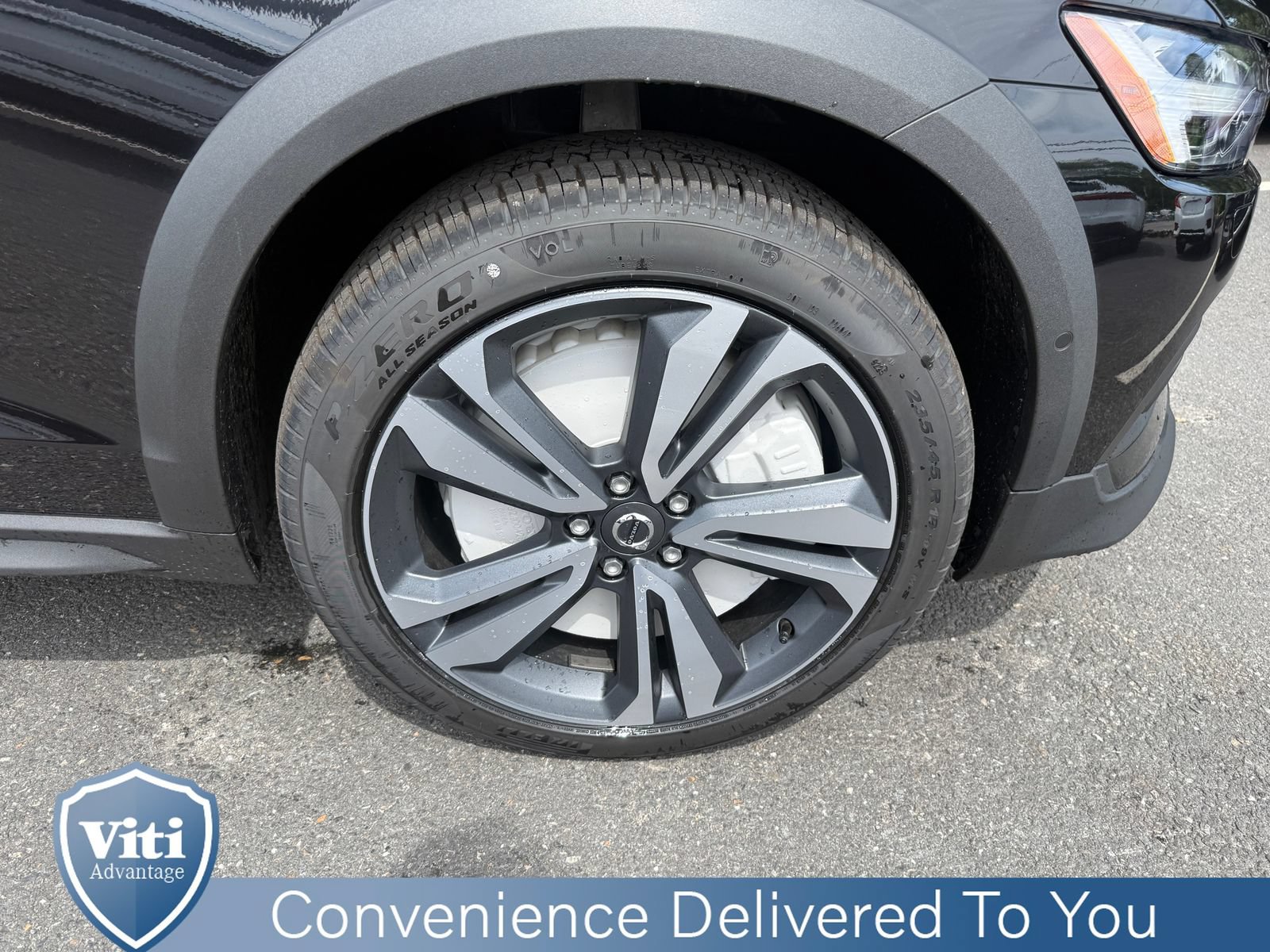 New 2026 Volvo V60 B5 Cross Country Plus w/ Climate Package AWD/4WD image 10
