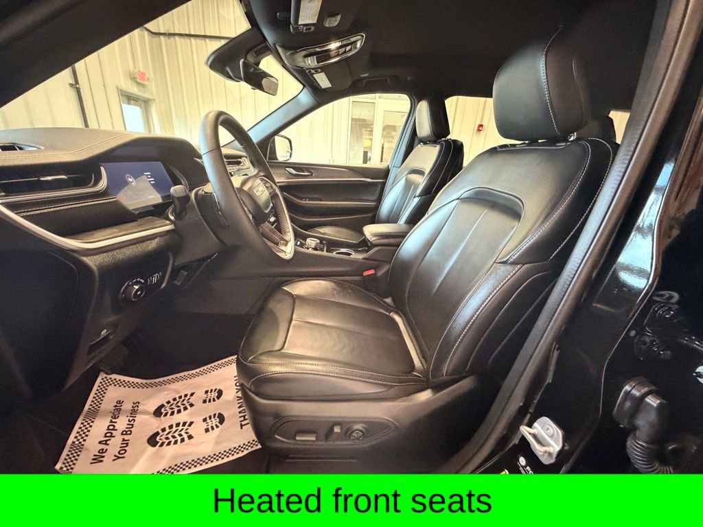 Used 2025 Jeep Grand Cherokee L Limited AWD/4WD image 17