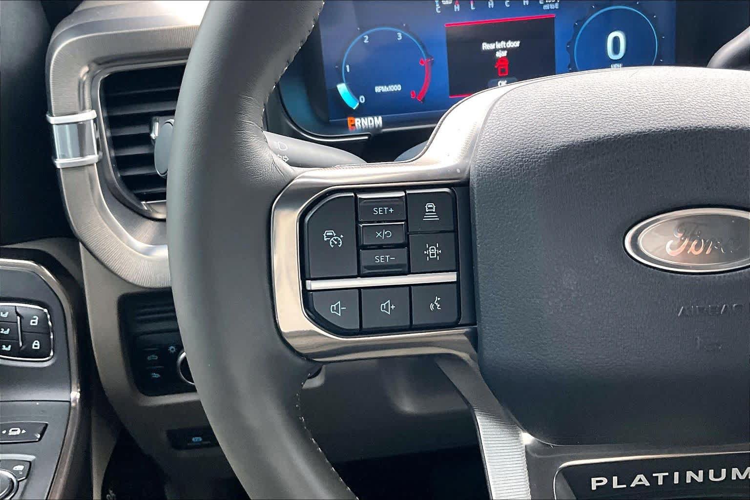 Used 2026 Ford F250 Platinum w/ Platinum Plus Package AWD/4WD image 21