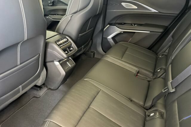 Certified 2024 Cadillac Lyriq Sport AWD/4WD image 12