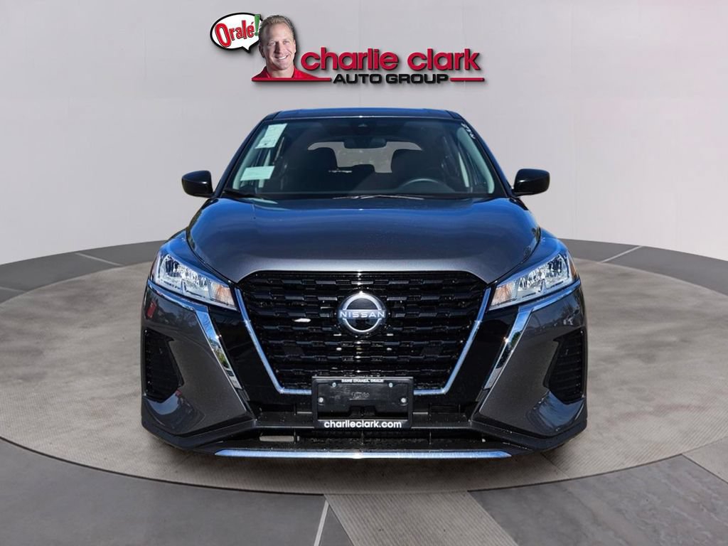 Used 2025 Nissan Kicks Play S FWD image 9