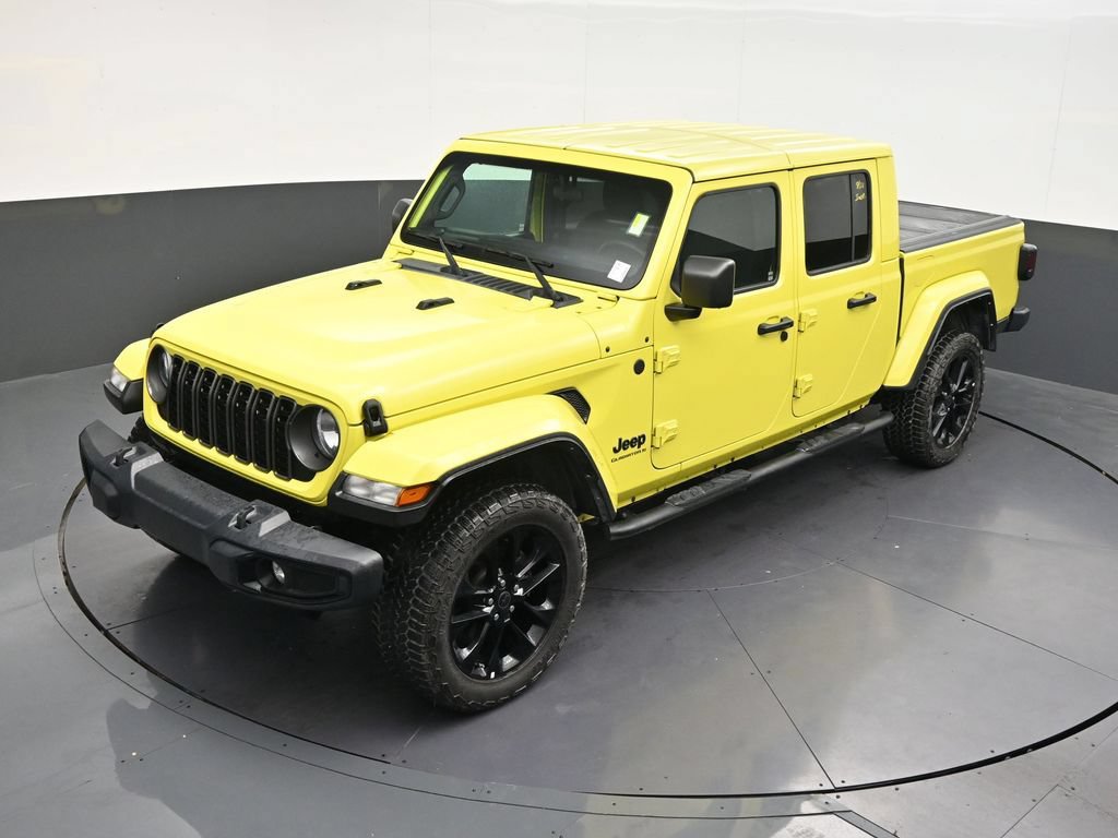 Used 2024 Jeep Gladiator Sport AWD/4WD image 15