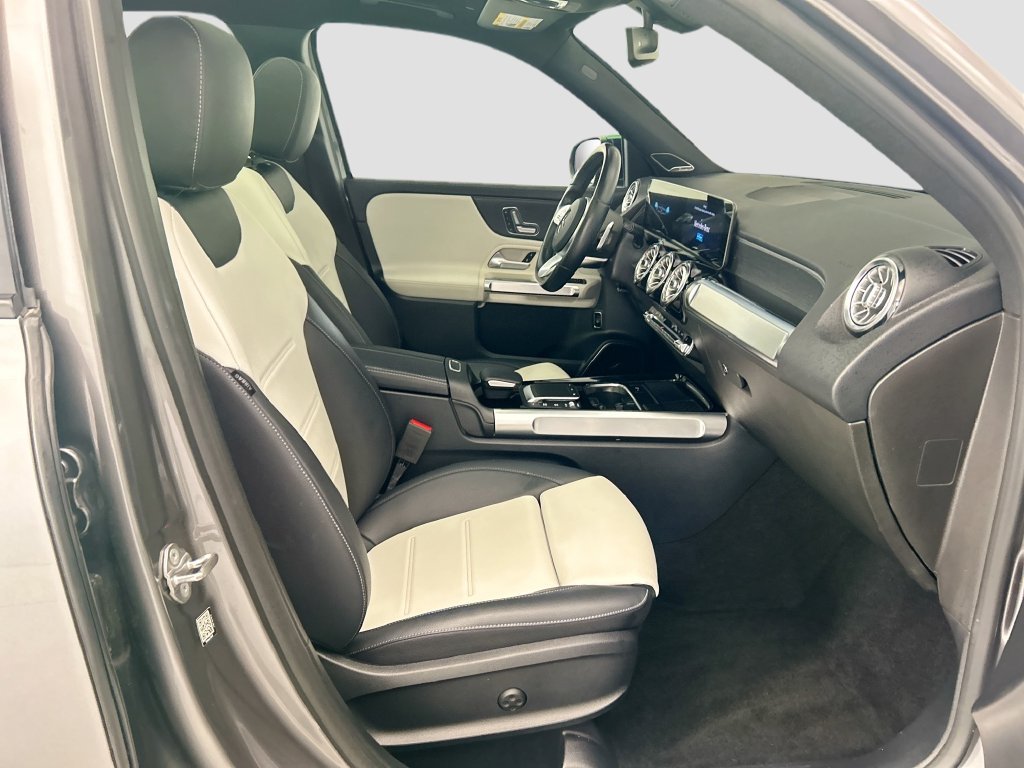 Used 2021 Mercedes-Benz GLB 250 image 18