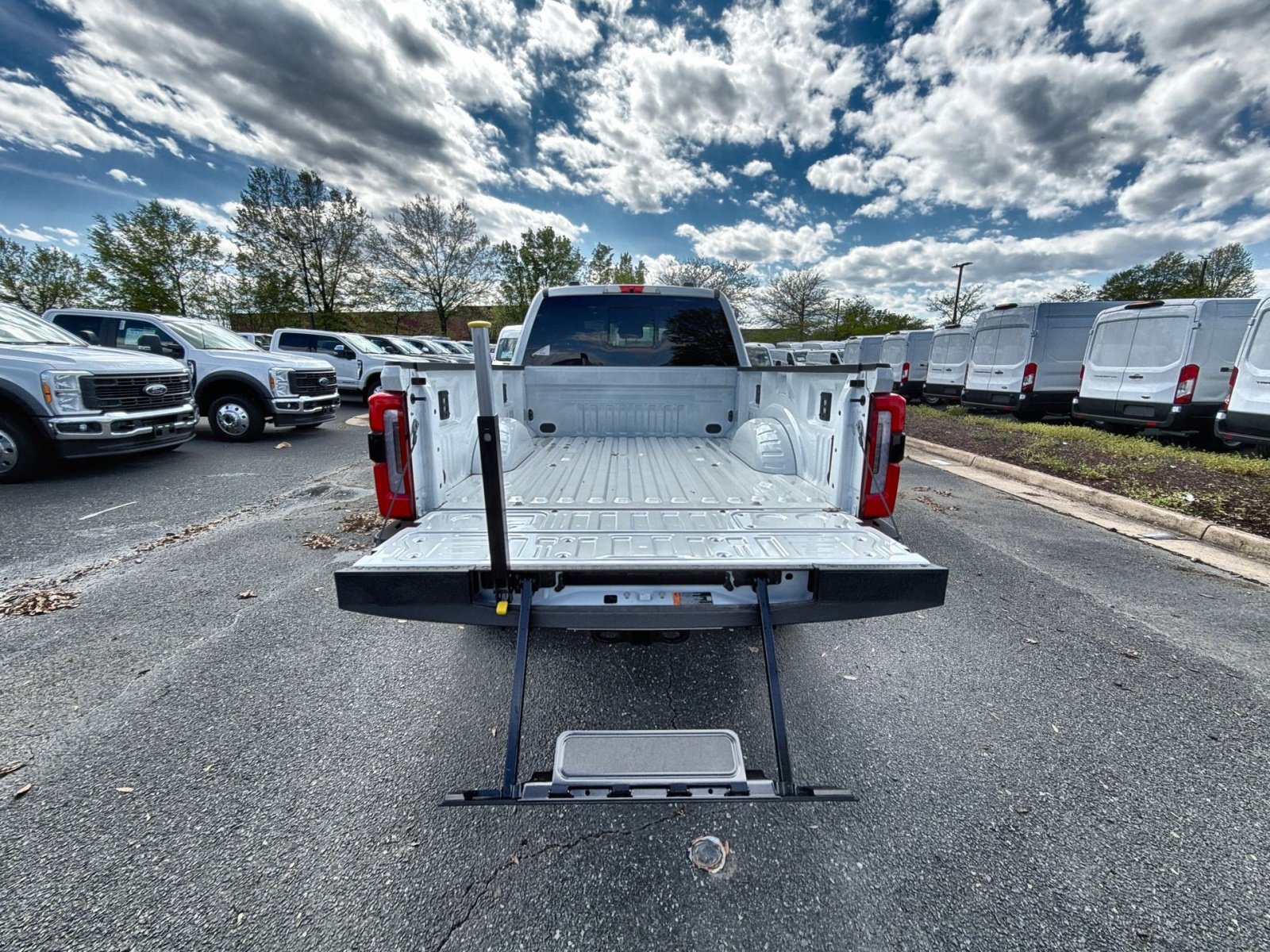 New 2026 Ford F250 Platinum AWD/4WD image 32