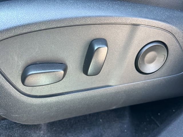 Used 2025 Chevrolet Traverse LT AWD/4WD image 34