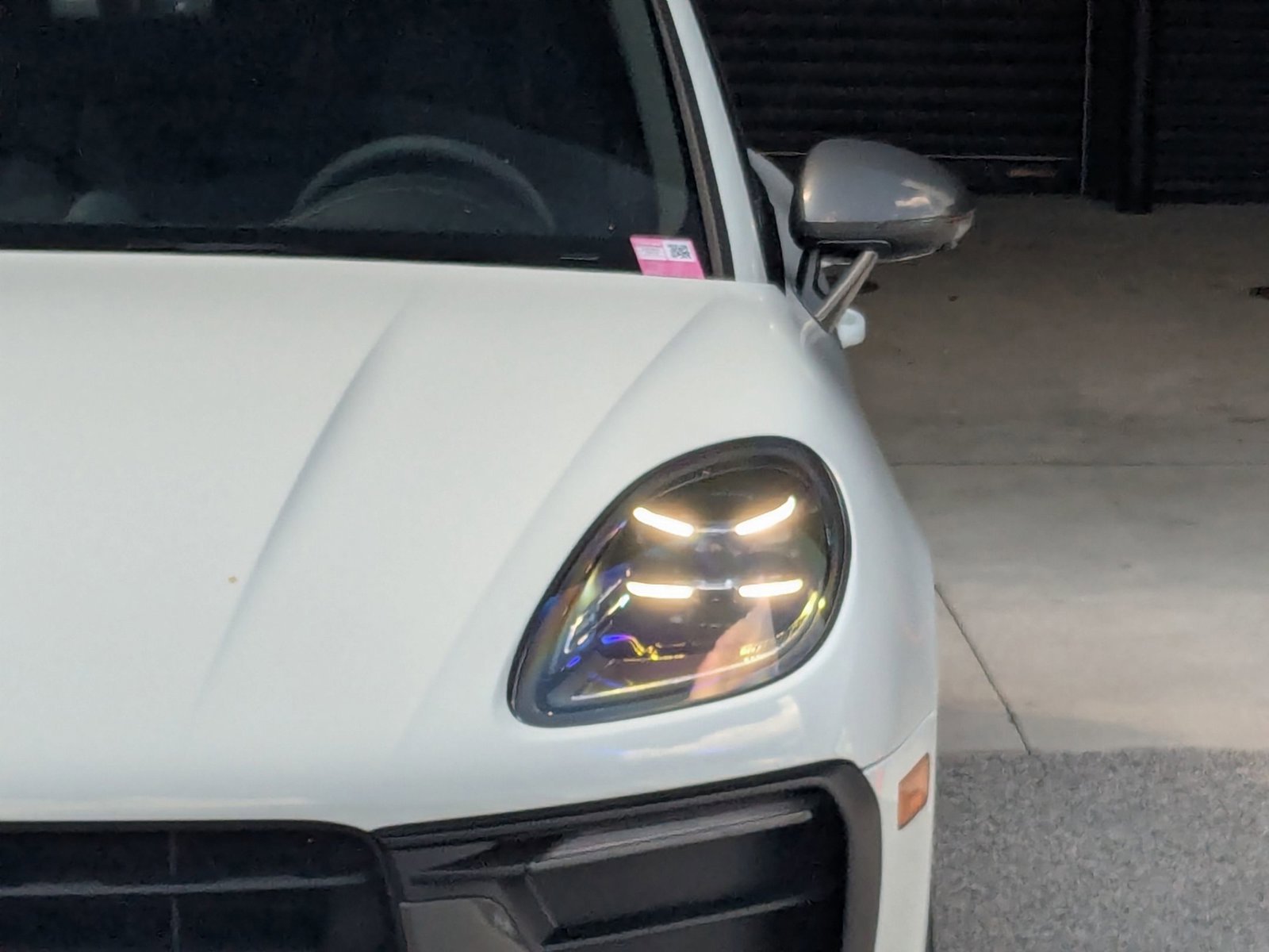 Certified 2025 Porsche Macan Turbo image 12