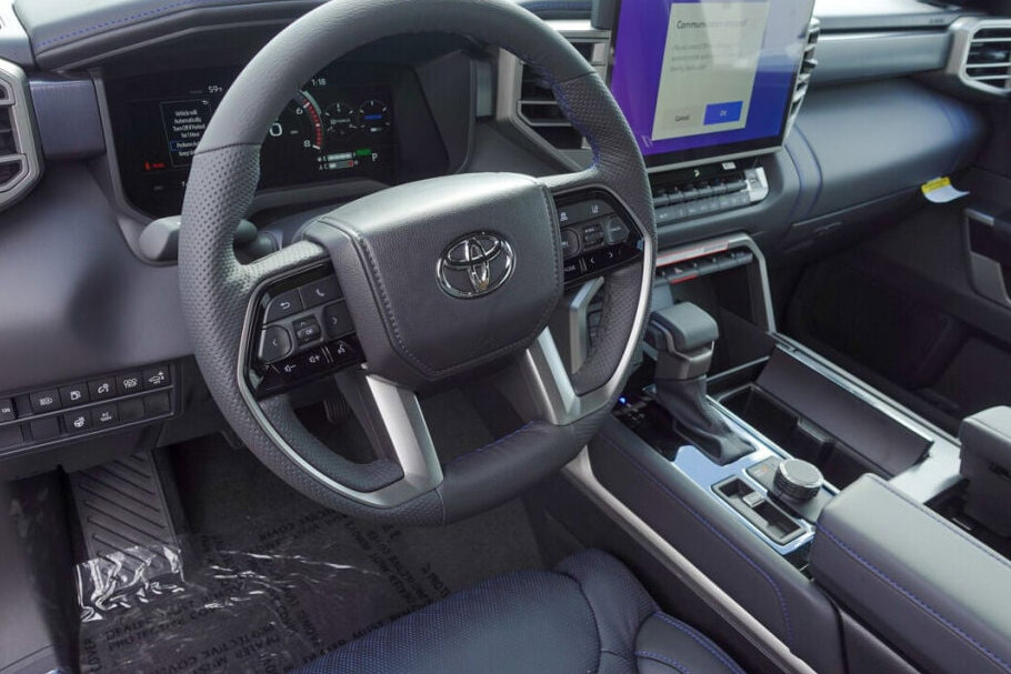 New 2026 Toyota Tundra Platinum AWD/4WD image 9