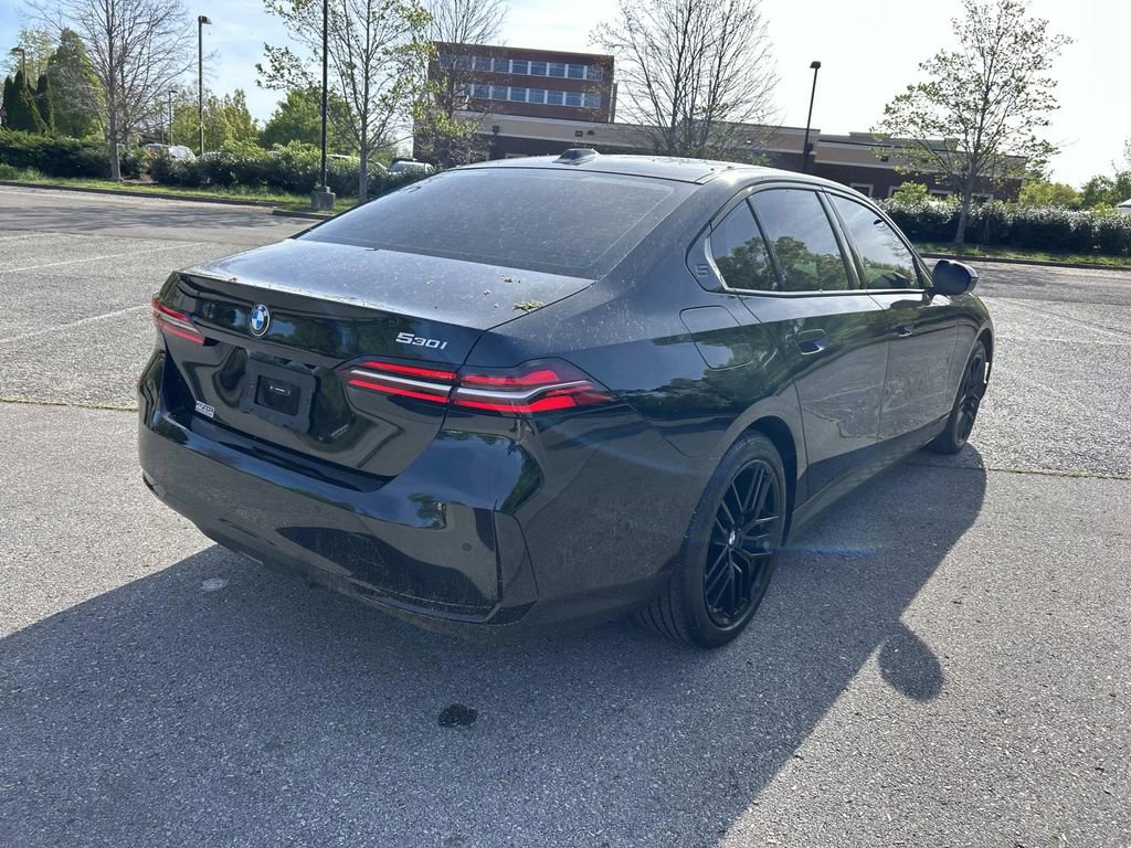 Used 2024 BMW 530i w/ Premium Package RWD image 7