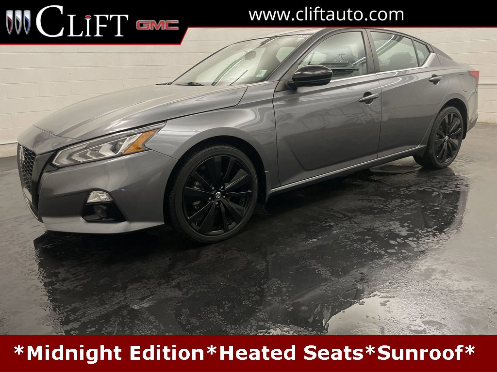 Used 2022 Nissan Altima 2.5 SR w/ Midnight Edition Package