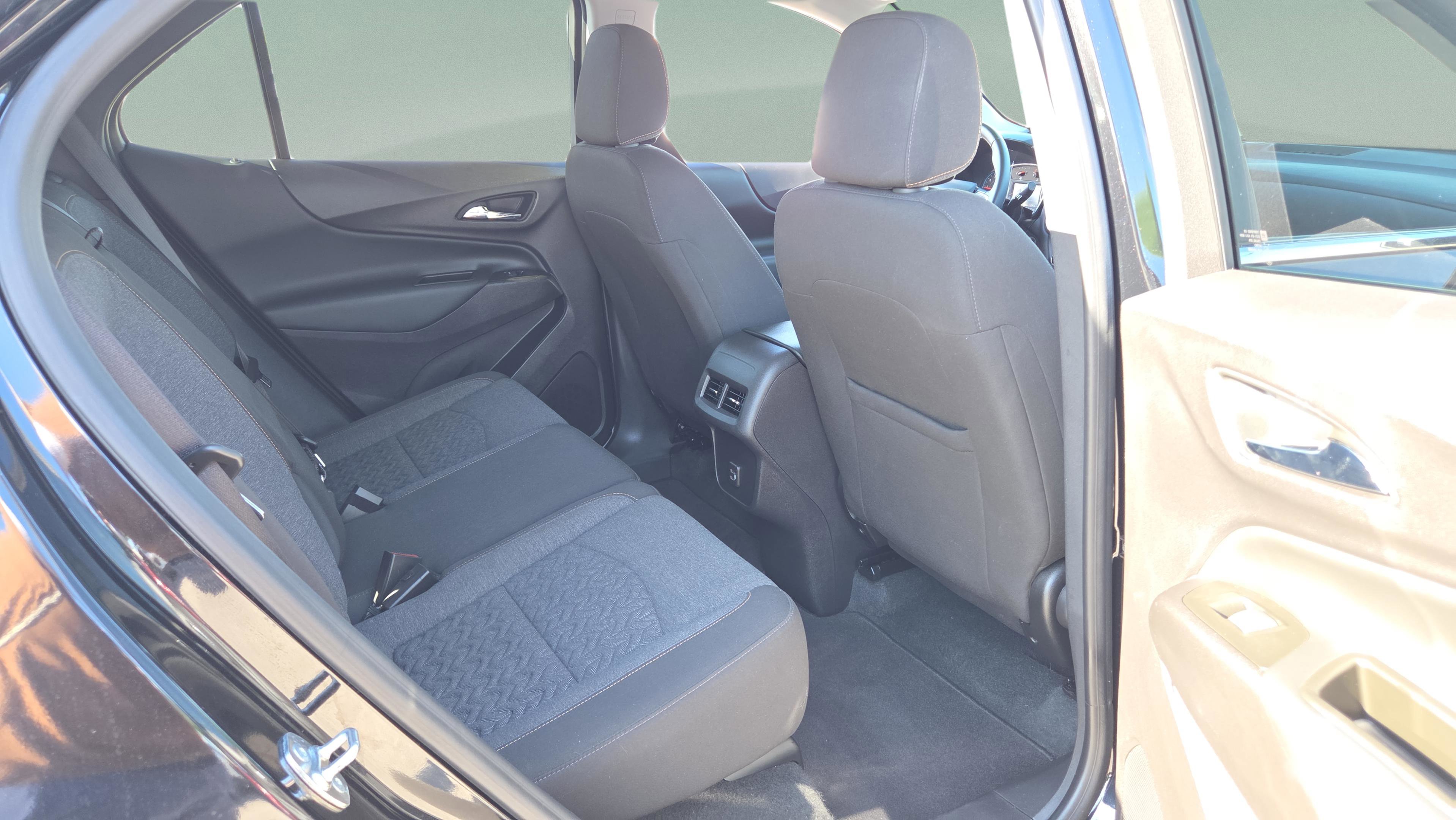 Used 2024 Chevrolet Equinox LT image 18