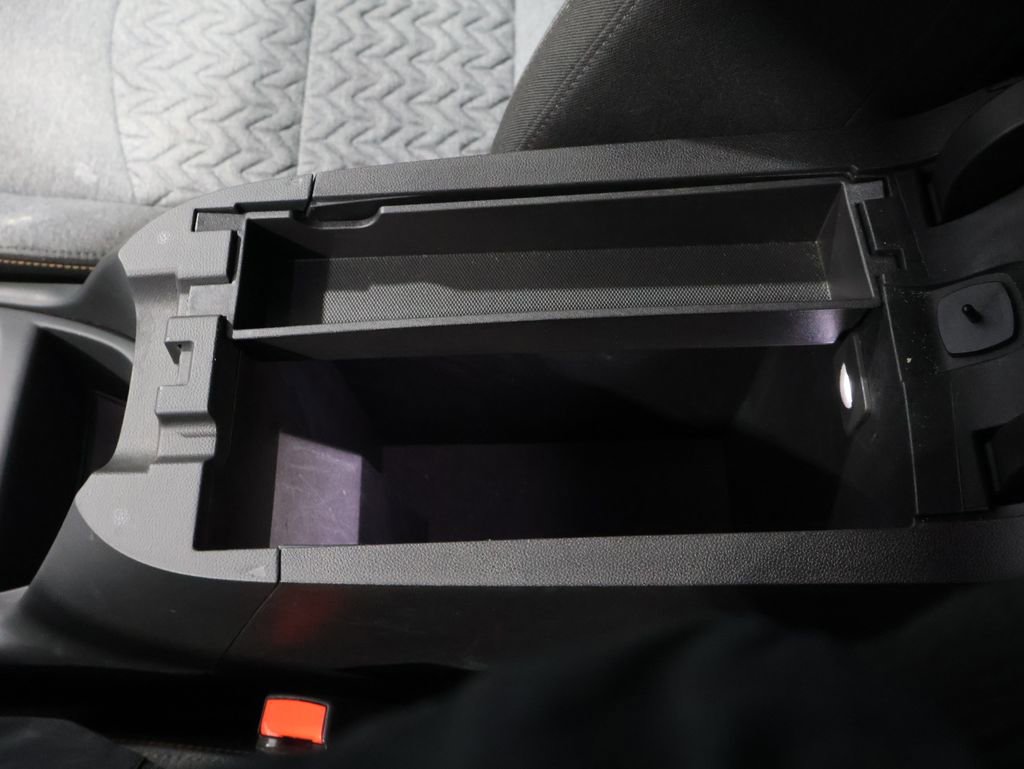 Used 2024 Chevrolet Equinox LT image 31