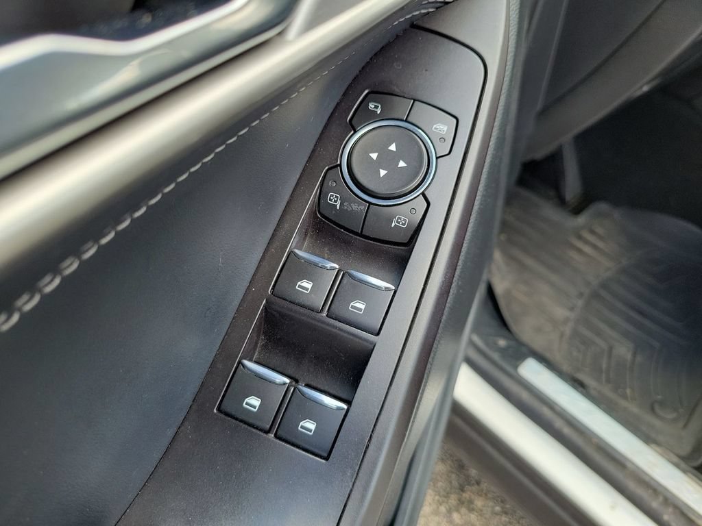 Used 2020 Ford Explorer Limited AWD/4WD image 24