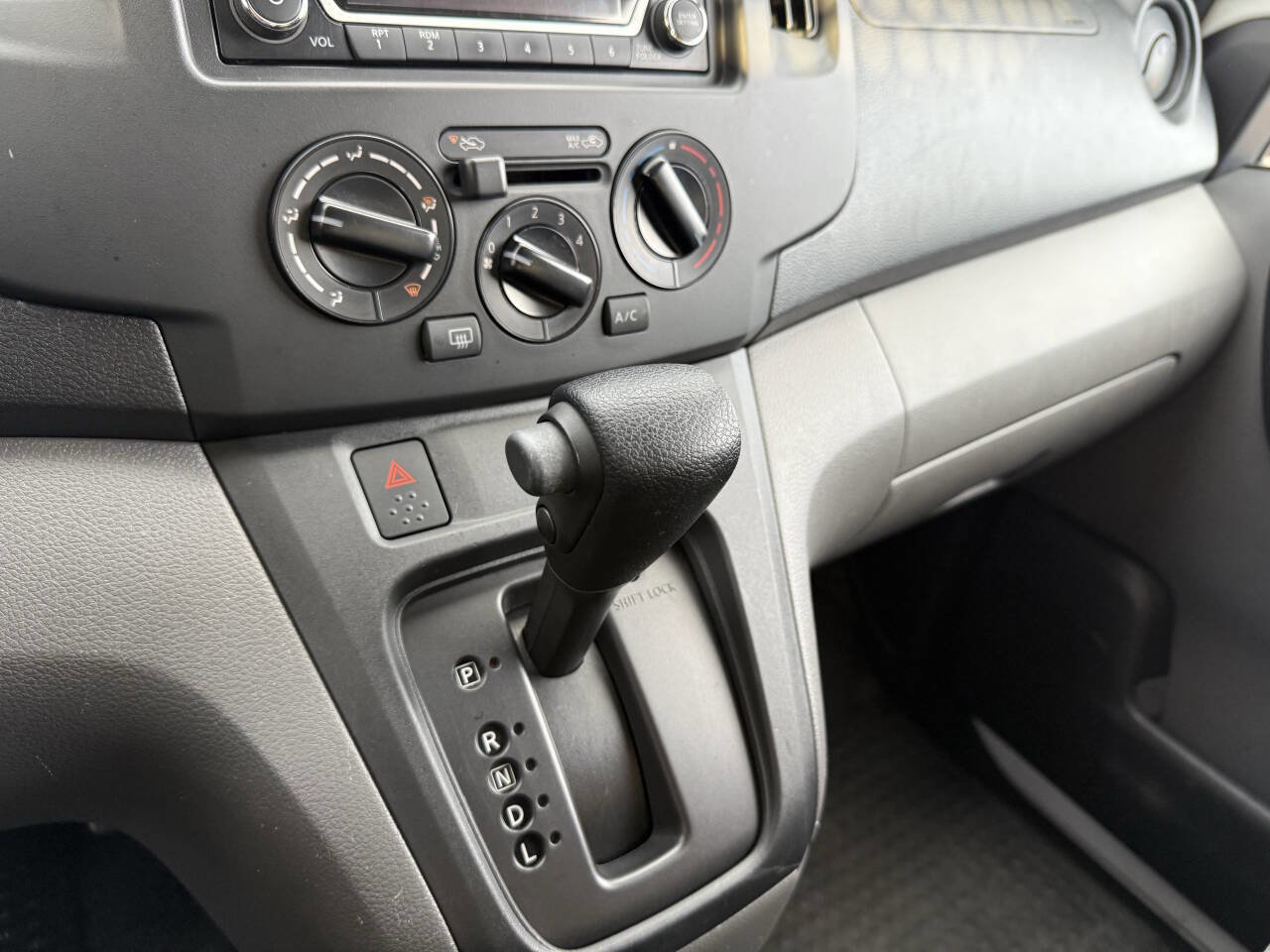 Used 2018 Nissan NV200 S w/ Back Door Glass Package image 25