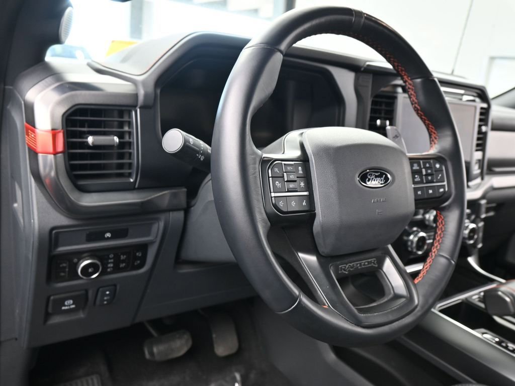 Used 2025 Ford F150 Raptor image 16