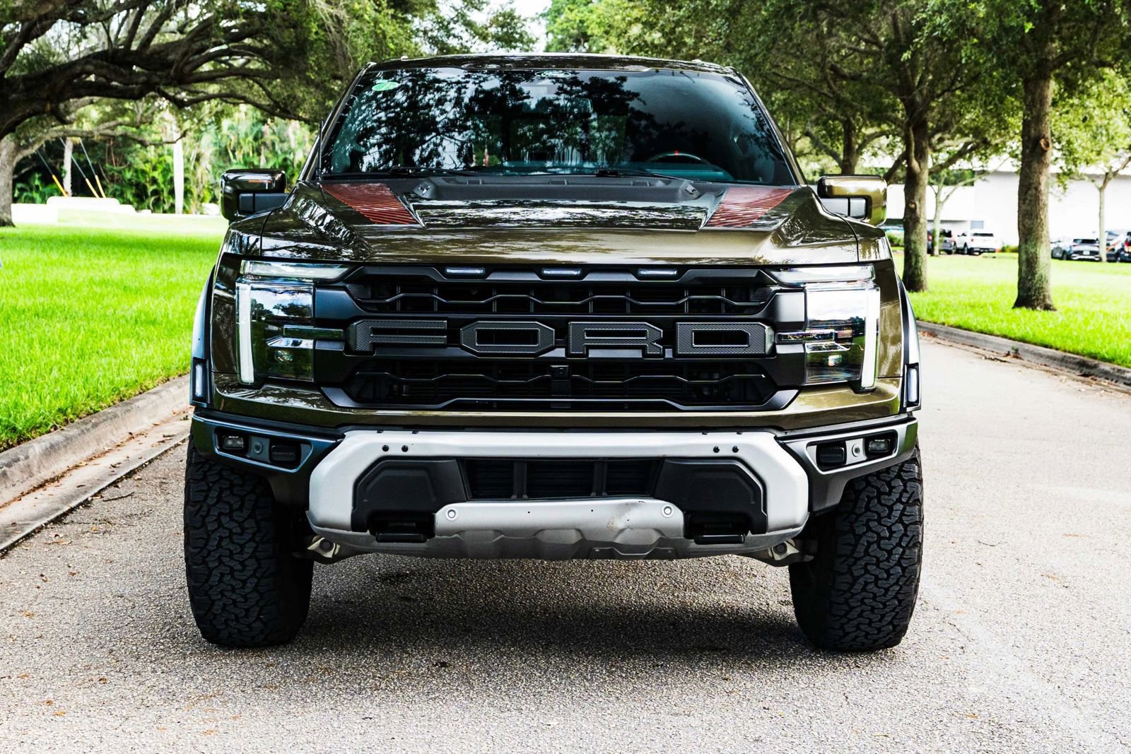 Used 2025 Ford F150 Raptor AWD/4WD image 3