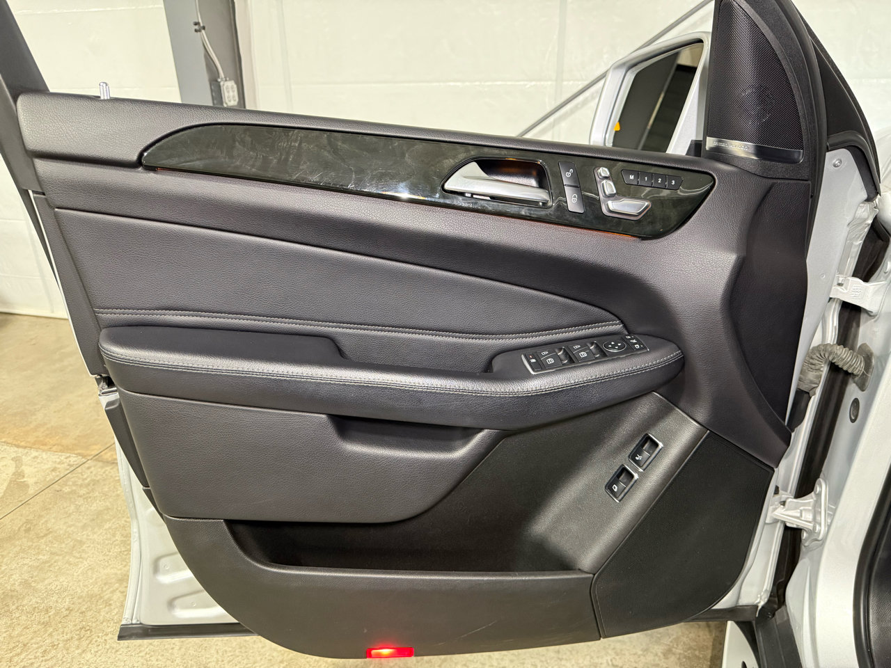 Used 2019 Mercedes-Benz GLS 450 4MATIC w/ Premium 1 Package image 12