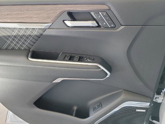 New 2026 GMC Acadia Denali w/ Super Cruise Package image 24