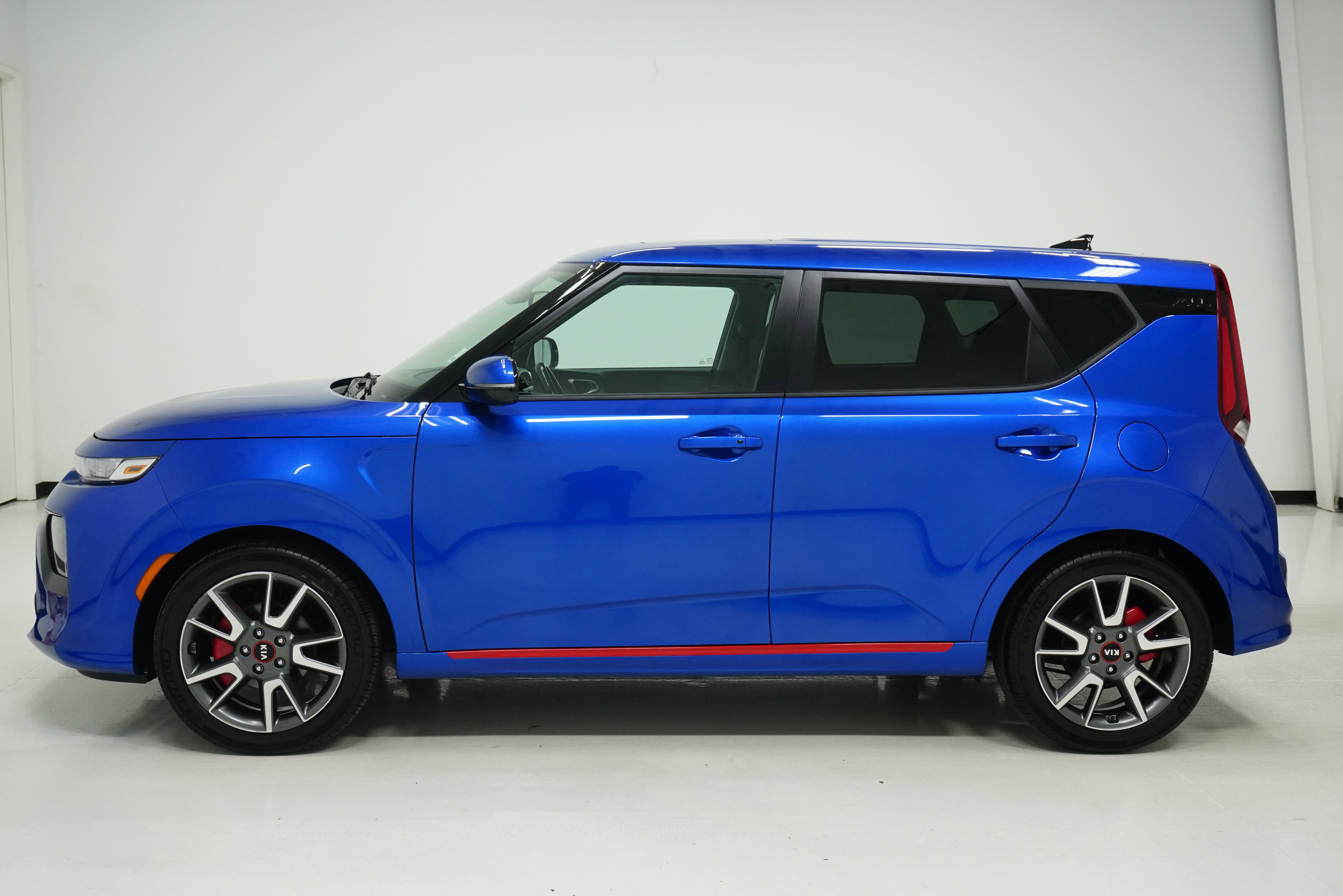 Used 2020 Kia Soul GT-Line w/ GT 2.0L Power Sunroof Package FWD image 7
