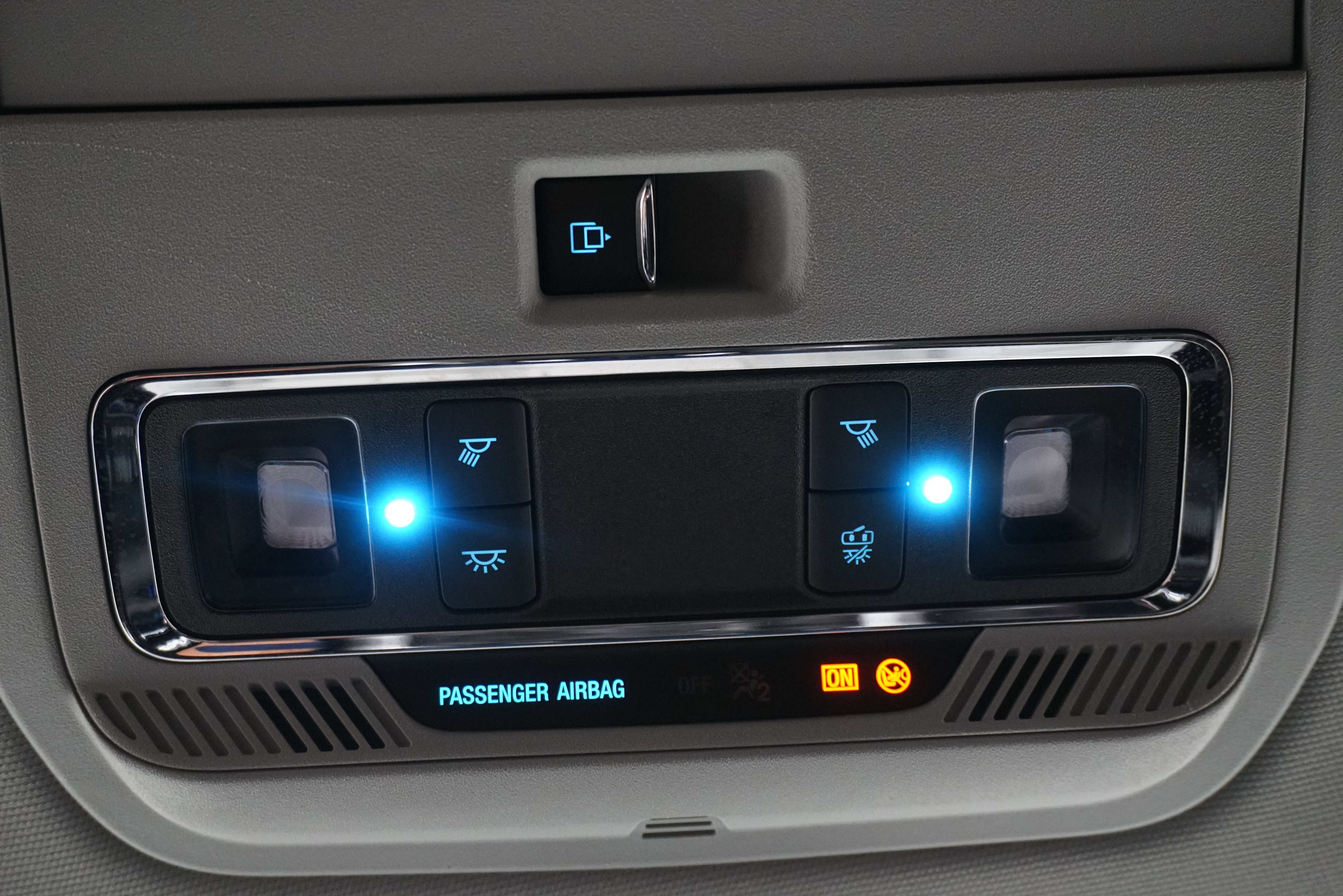 Used 2023 Ford F350 Lariat w/ Chrome Package image 25