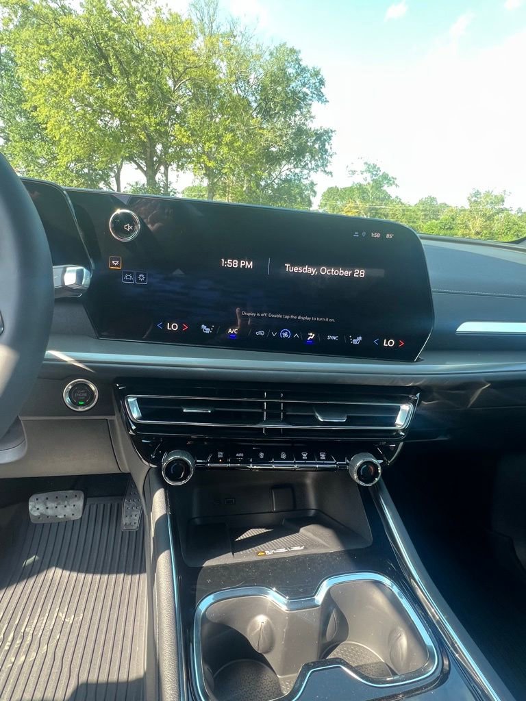 New 2026 Chevrolet Traverse LT image 14