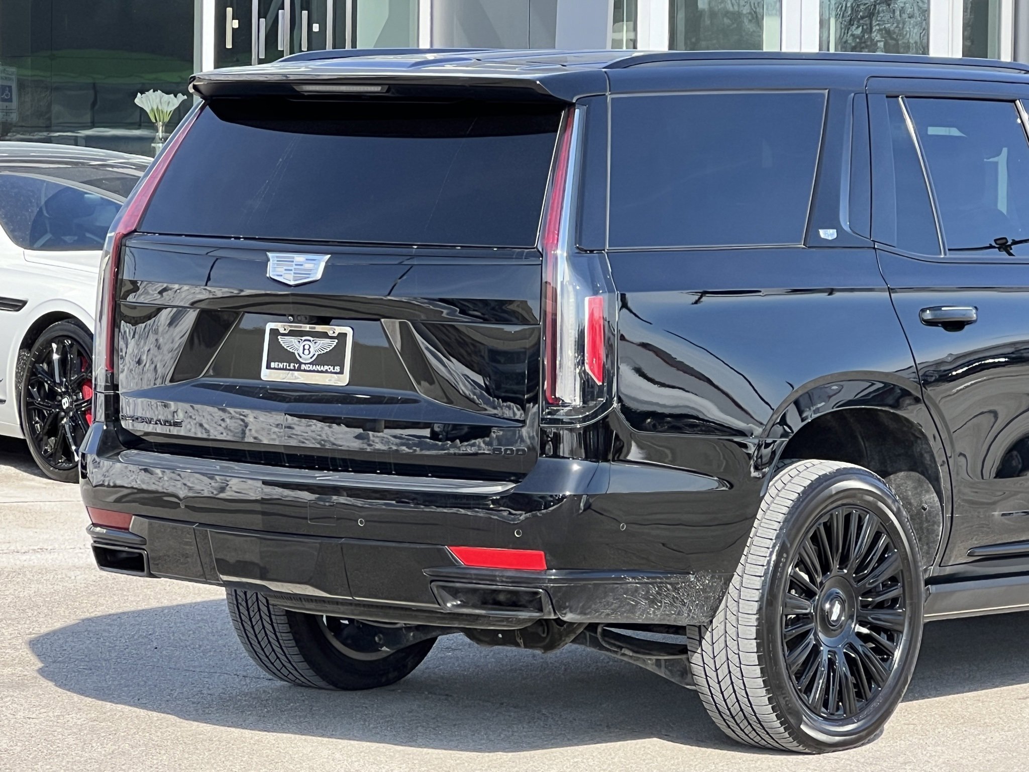 Used 2022 Cadillac Escalade Sport Platinum w/ Heavy-Duty Trailer Package image 7