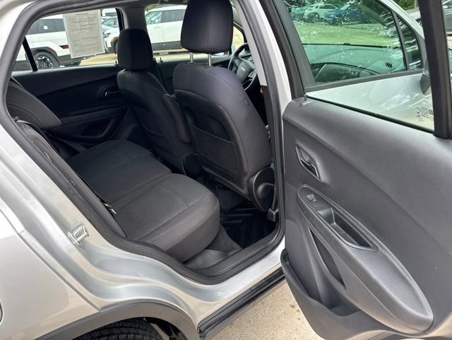 Used 2019 Chevrolet Trax LS w/ LPO, Protection Package AWD/4WD image 14