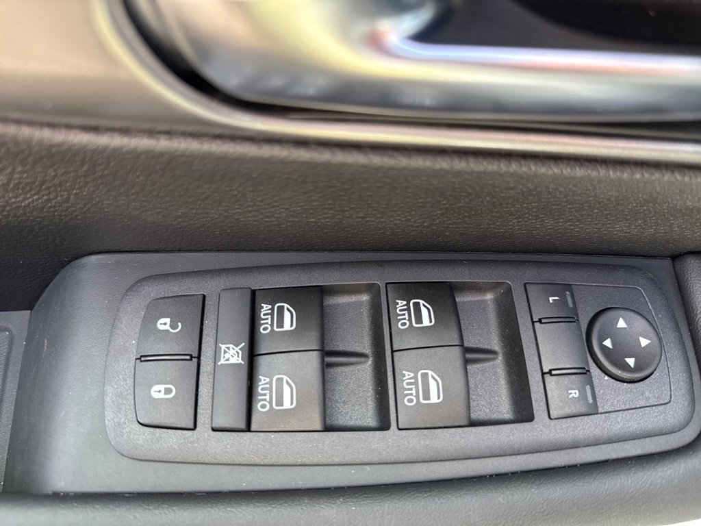 New 2026 Chrysler Pacifica Select image 26