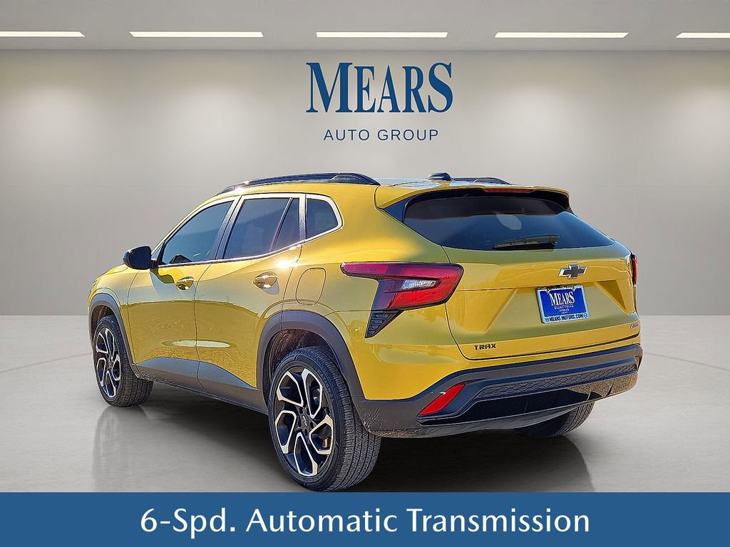 Used 2024 Chevrolet Trax RS w/ Driver Confidence Package image 4