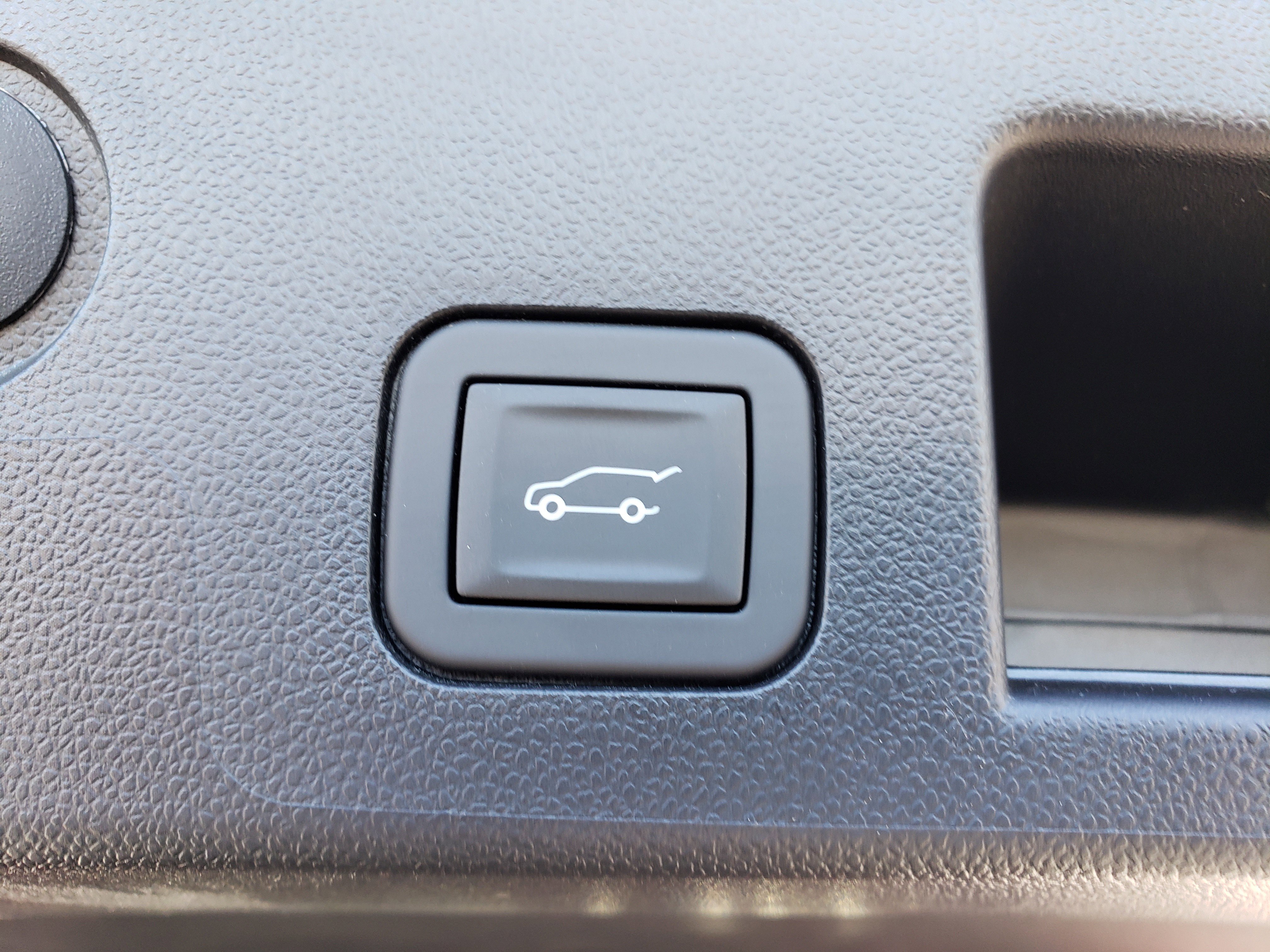 New 2026 Chevrolet Equinox LT w/ Convenience Package II image 11