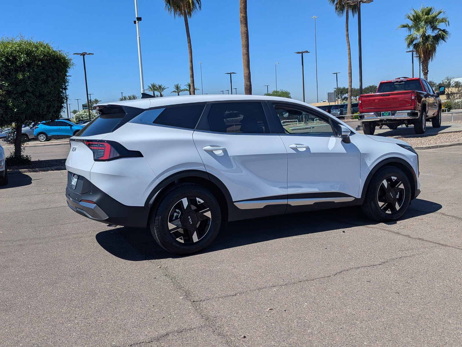 Used 2026 Kia Sportage LX w/ LX Convenience Package image 5