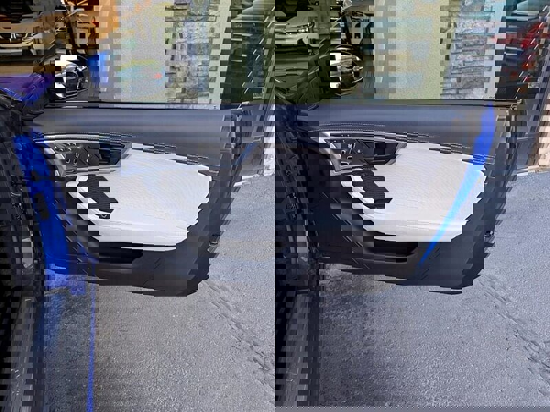 Used 2021 Jaguar F-TYPE R AWD/4WD image 26