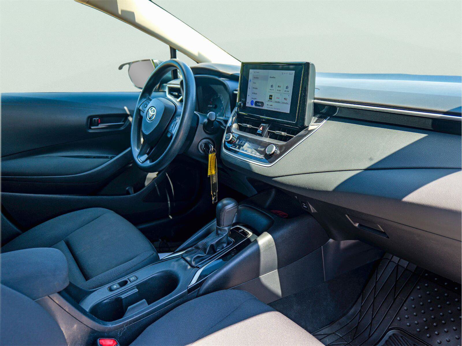 Used 2023 Toyota Corolla LE FWD image 9